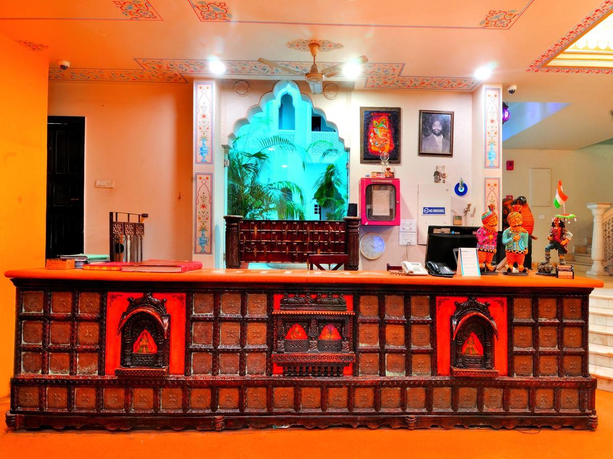 Staybook-Jyoti Mahal A Heritage Hotel New Delhi Buitenkant foto